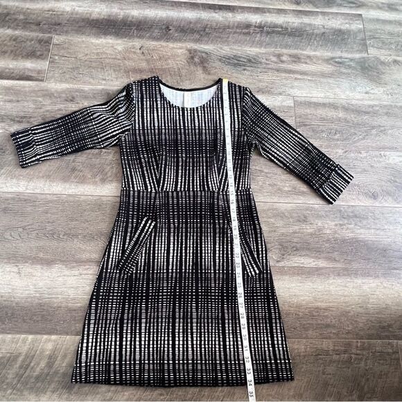 Evereve Allison Joy Black and White Printed Dress 3/4 Length Sleeves Size Small - Picture 8 of 11